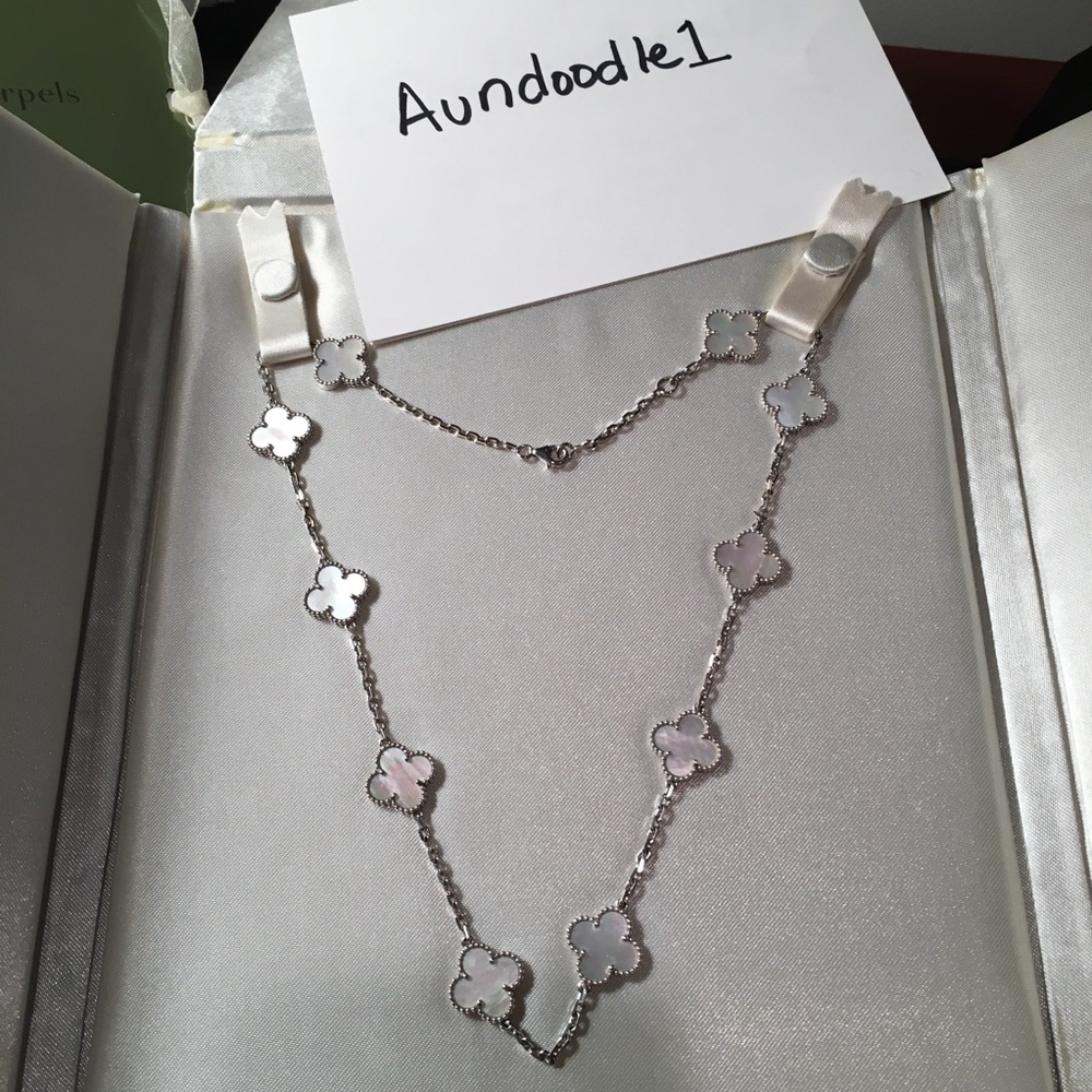 Meet your Posher, Michelle